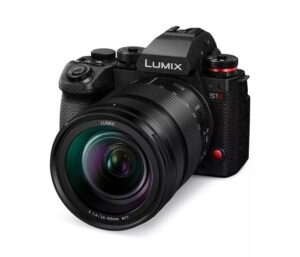 Panasonic LUMIX S1 II Mirrorless Camera with S 24-105mm F4 Lens