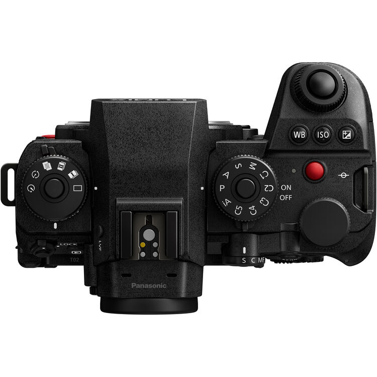 Panasonic LUMIX S1R II Mirrorless Camera with S 24-105mm F4 Lens - Image 3