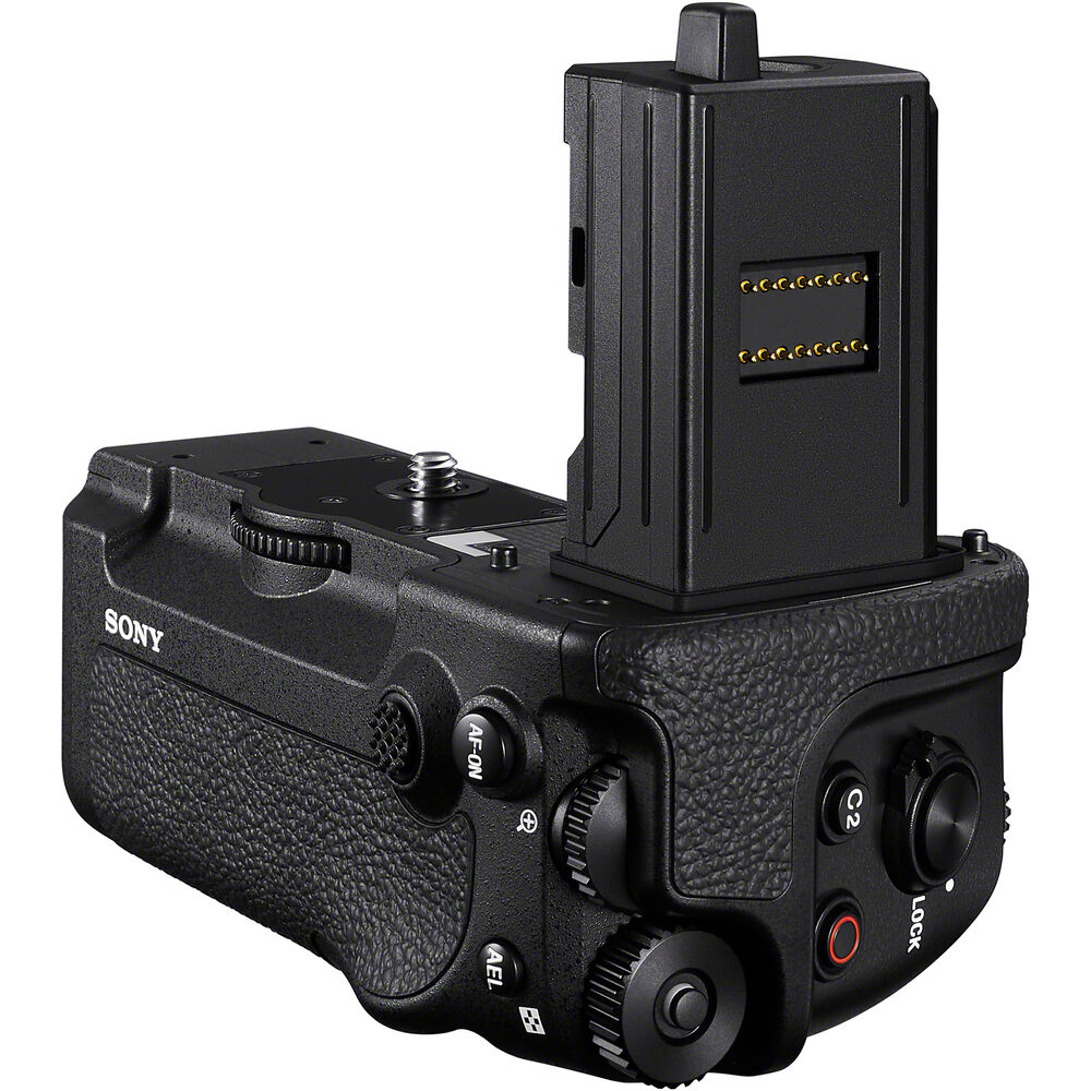 Sony VG-C6 Vertical Grip for A7R VI - Image 2